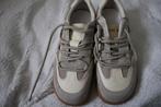 sneakers beige 38, Beige, Nieuw, Ophalen of Verzenden, Sneakers of Gympen