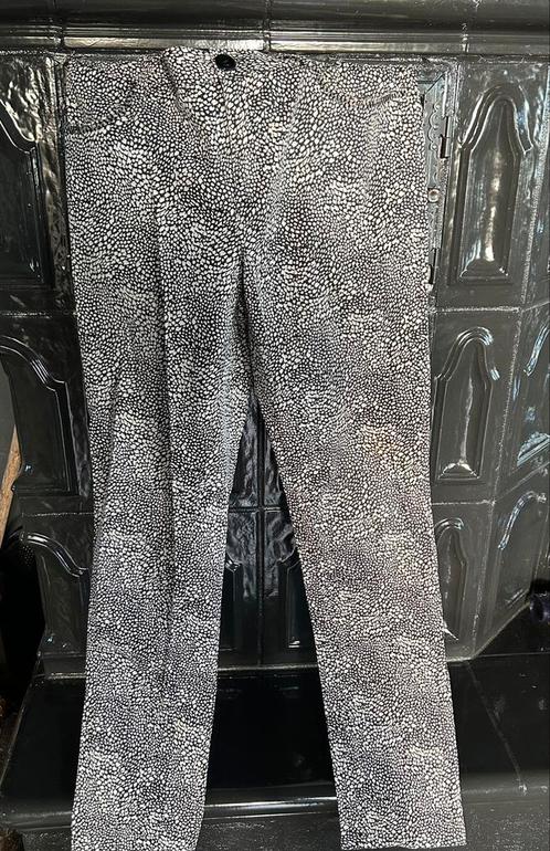 São Paulo 40 zwart/wit (beige)  broek/pantalon., Kleding | Dames, Broeken en Pantalons, Zo goed als nieuw, Maat 38/40 (M), Grijs