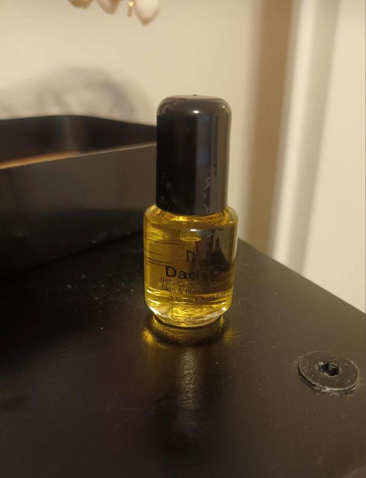 Dadi Oil - Nagelriemolie 3,75 ml., Sieraden, Tassen en Uiterlijk, Uiterlijk | Lichaamsverzorging, Nieuw, Bodylotion, Crème of Olie