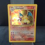 Charizard Base Set 4/102 Near Mint, Hobby en Vrije tijd, Verzamelkaartspellen | Pokémon, Foil, Ophalen of Verzenden, Losse kaart