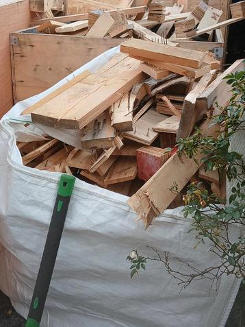Zakken Droog Stookhout beschikbaar voor biedingen