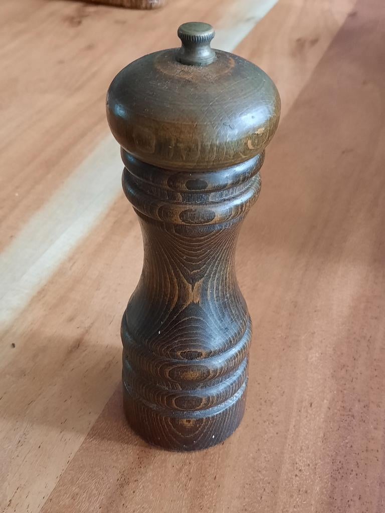 Antieke Houten pepermolen, Ophalen of Verzenden