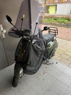 Vespa 49 cc, Fietsen en Brommers, Snorfietsen en Snorscooters, Ophalen of Verzenden, Zo goed als nieuw, Benzine, Vespa