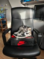 Nike Air Jordan 1 Dark Mocha 44,5, Kleding | Heren, Schoenen, Bruin, Ophalen of Verzenden, Nike Air Jordan, Sneakers of Gympen