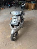 Peugot vivacity loopt niet, Fietsen en Brommers, Scooters | Peugeot, Tweetakt, Gebruikt, Maximaal 45 km/u, Ophalen of Verzenden