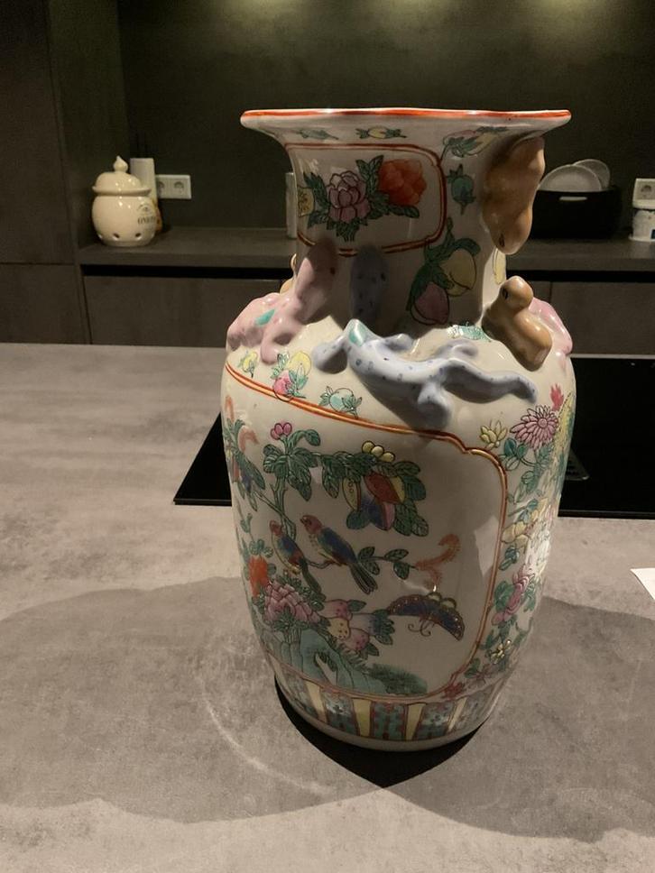 Vintage Chines Handpainted Porcelain Vase, Antiek en Kunst, Antiek | Vazen, Ophalen