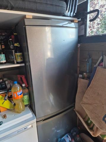 Koel / vriescombinatie koelkast ikea? beschikbaar voor biedingen