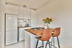 Set of 2 high bar chairs, Twee, Bruin, Zo goed als nieuw, Leer