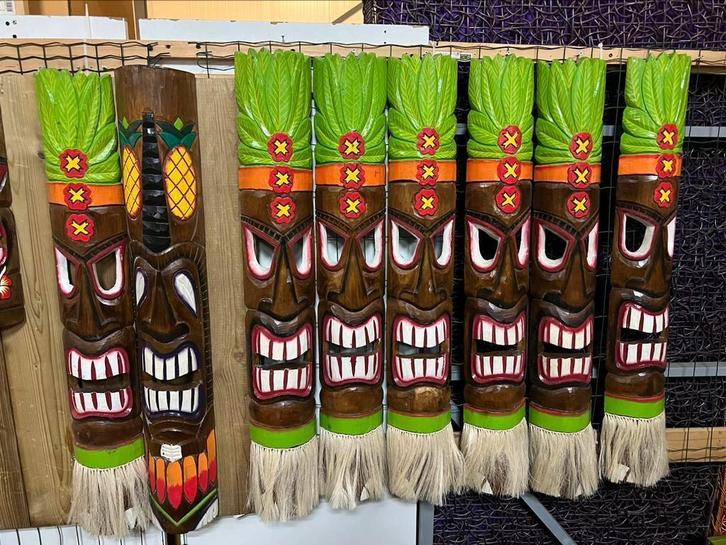 Tiki Masker Groot - 1M Van hout/ Tiki beeld, Antiek en Kunst, Kunst | Beelden en Houtsnijwerken, Ophalen of Verzenden