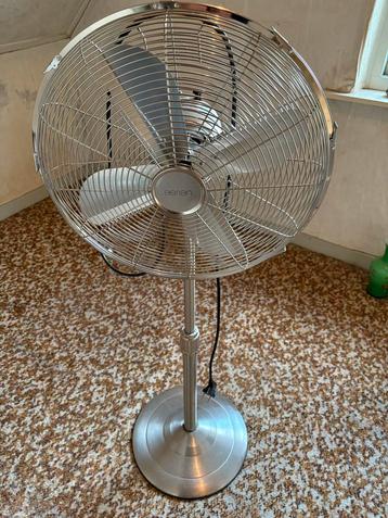 Merk aerian ventilator - 2 jaar oud beschikbaar voor biedingen