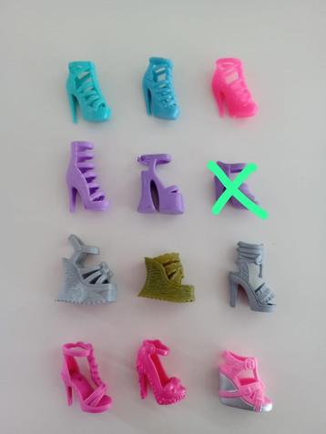 EENLING Schoenen en Laarzen voor (Barbie en Bratz) Poppen  beschikbaar voor biedingen