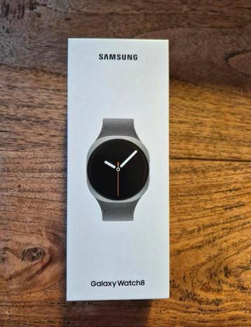 Samsung watch 8 (nieuwstaat) beschikbaar voor biedingen