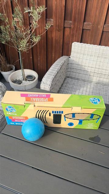 Spyderball Spiderball speelgoed buiten beschikbaar voor biedingen