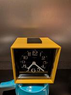 Vintage Lumen Wekker space age geel., Verzamelen, Ophalen of Verzenden