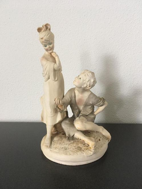 Vintage beeld jongen en meisje, Verzamelen, Beelden en Beeldjes, Zo goed als nieuw, Mens, Ophalen of Verzenden