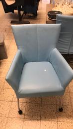 4 nette eetkamer stoelen, Ophalen, Kunststof, Blauw, Zo goed als nieuw