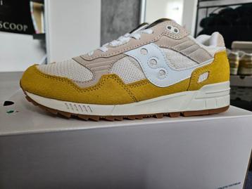 Saucony grid 5000 " Yellow ocre" 42.5 beschikbaar voor biedingen