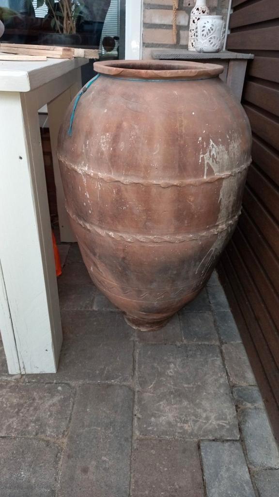 Antieke Turkse olijfkruik, Tuin en Terras, Tuinvazen, Zo goed als nieuw, Ophalen