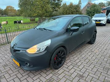 Renault Clio 1.5 DCI 66KW 5-DRS 2014 Rood beschikbaar voor biedingen