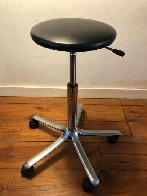 Werkkruk, Italiaans ontwerp van Co.Fe.Mo, vintage design, Huis en Inrichting, Krukjes, Zo goed als nieuw, In hoogte verstelbaar