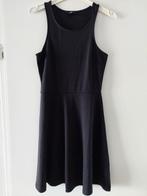 Een leuk bijna niet gedragen zomerjurkje in maat S, H&M, Zwart, Ophalen of Verzenden, Zo goed als nieuw