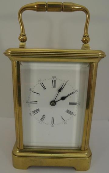 Reisklok carriageclock rond 1900 beschikbaar voor biedingen