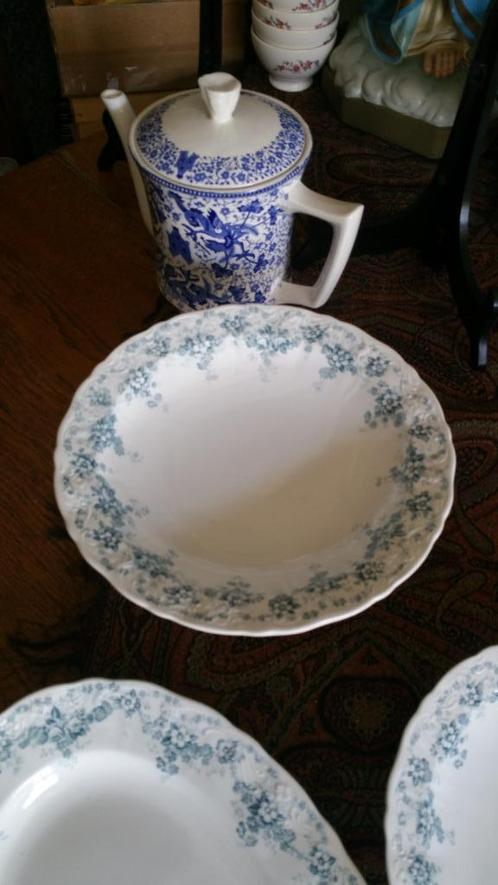 prachtige presenteer schaaltje SOCIETE CERAMIQUE serie CLARA, Antiek en Kunst, Antiek | Servies los, Ophalen of Verzenden