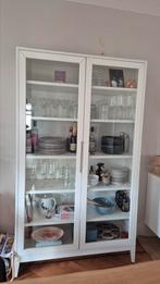 Ikea vitrinekast Regissor, Huis en Inrichting, Kasten | Vitrinekasten, Ophalen, 100 tot 150 cm, Zo goed als nieuw, 150 tot 200 cm