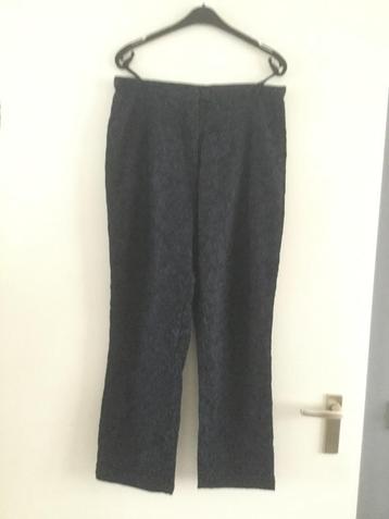 Stretch Broek van Amici, blauw met zwart, maat 44 beschikbaar voor biedingen