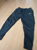 Nike tech fleece joggingsbroek, Kleding | Heren, Sportkleding, Maat 48/50 (M), NIKE, Ophalen of Verzenden, Grijs