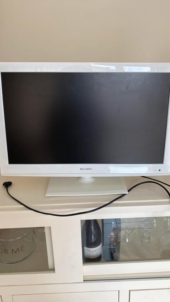Salora TV – 60 cm (wit) – meerdere aansluitingen, Audio, Tv en Foto, Televisies, Gebruikt, LCD, 60 tot 80 cm, Overige merken, 50 Hz