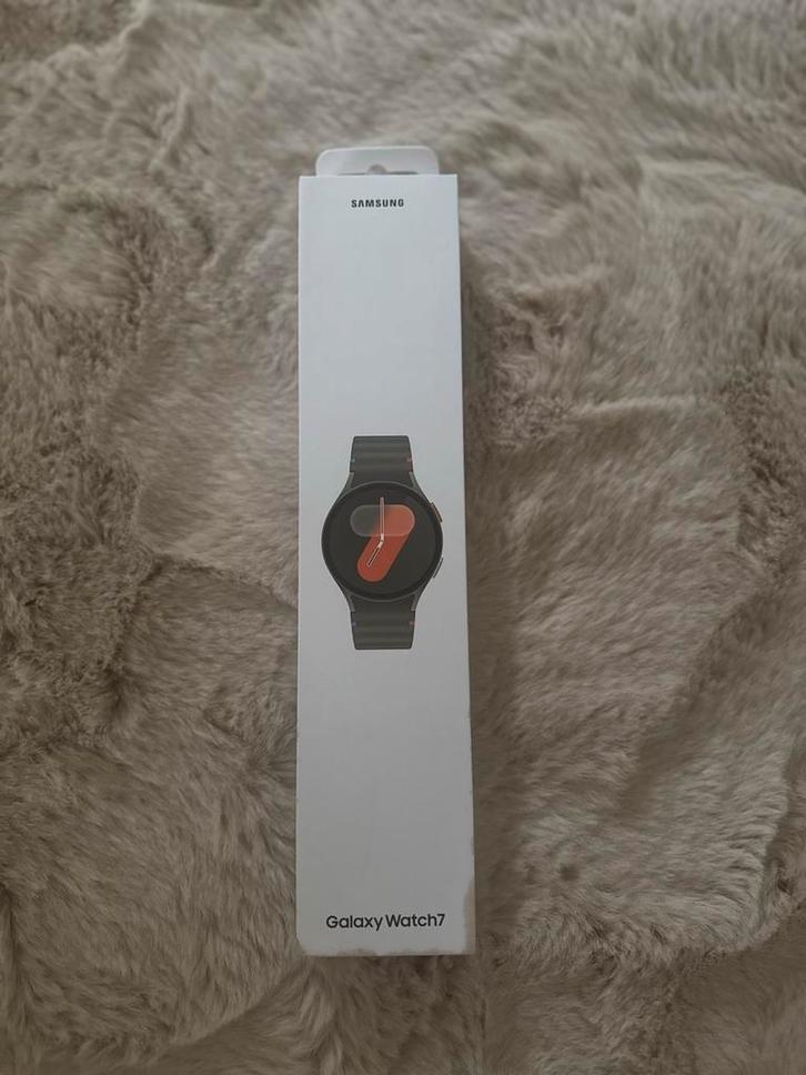 Samsung Galaxy Watch7 40mm LTE - Nieuw in doos, Sieraden, Tassen en Uiterlijk, Smartwatches, Nieuw, Android, Zwart, Afstand, Waterdicht