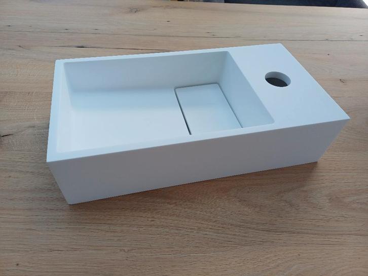 Fontein toilet van Differnz nieuw uitstraling strak/modern, Doe-het-zelf en Verbouw, Sanitair, Nieuw, Toilet, Ophalen of Verzenden