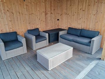 Wicker loungeset 4/5 persoons beschikbaar voor biedingen