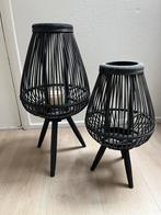 Set van 2 grote Zwarte Windlichten izgst, Huis en Inrichting, Woonaccessoires | Kandelaars en Kaarsen, 25 tot 50 cm, Zwart, Ophalen of Verzenden
