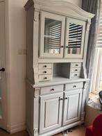 Buffetkast met veel opbergruimte, Ophalen