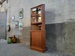 Deens Design Hoek Vitrine Kast | Hoge Teak Vitrinekast 3, Huis en Inrichting, Kasten | Vitrinekasten, Glas, 150 tot 200 cm, 25 tot 50 cm