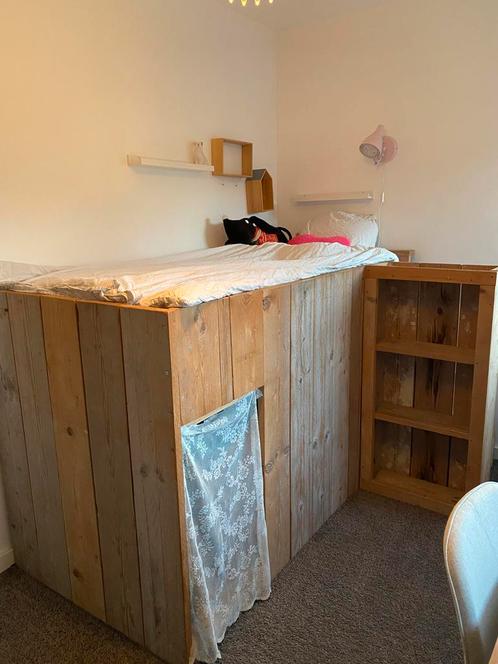 Halfhoogslaper met speelhut, steigerhout, hut, kinderkamer, Kinderen en Baby's, Kinderkamer | Stapelbedden en Hoogslapers, Gebruikt