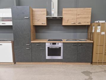 Keuken Delina Lengte 270 cm beschikbaar voor biedingen
