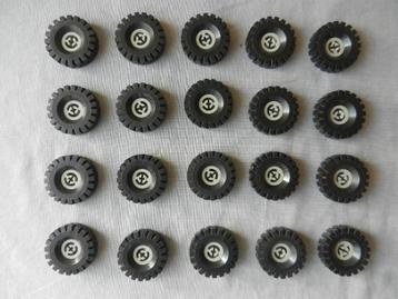 Lego Technic wielen (20 stuks) beschikbaar voor biedingen