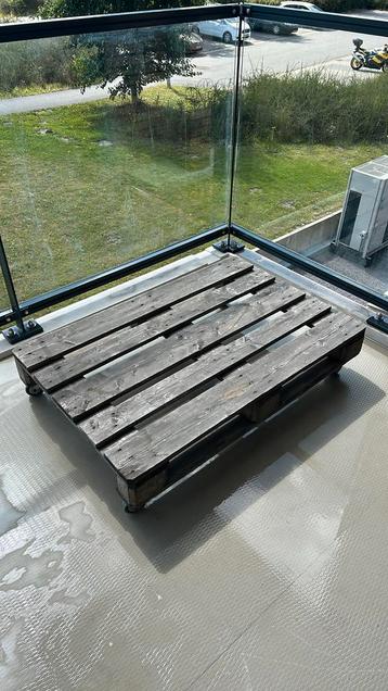 Pallet tafel op wieltjes - Europallet rustiek kleur beschikbaar voor biedingen