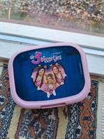 K3 de 3 biggetjes musical broodtrommel lunch box, Verzamelen, Efteling, Ophalen of Verzenden, Zo goed als nieuw, Gebruiksvoorwerp