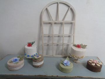 Setje taartjes,,, Poppenhuis 1:12 (Nr Br129)*    beschikbaar voor biedingen