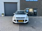 Ford Kuga 1.5 Trend - 6 Maanden Garantie! Airco! Keyless!, Auto's, Ford, Euro 6, 4 cilinders, Parkeersensor, Wit