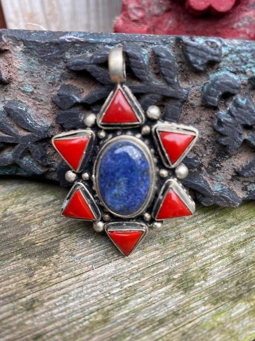 Prachtige Tibetaans zilveren hanger met zlapis Lazulli., Sieraden, Tassen en Uiterlijk, Kettinghangers, Nieuw, Zilver, Blauw, Overige voorstellingen