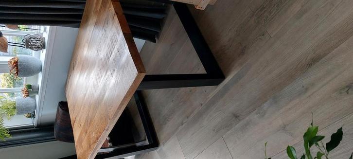 Mango houten industriële eettafel, Huis en Inrichting, Tafels | Eettafels, Zo goed als nieuw, 100 tot 150 cm, 150 tot 200 cm, Vijf personen of meer