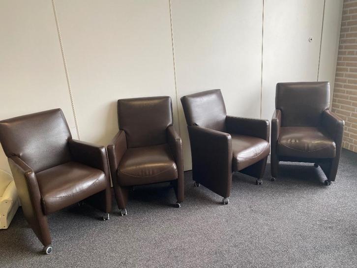 Eetkamer stoelen, Huis en Inrichting, Stoelen, Zo goed als nieuw, Vier, Leer, Bruin, Ophalen