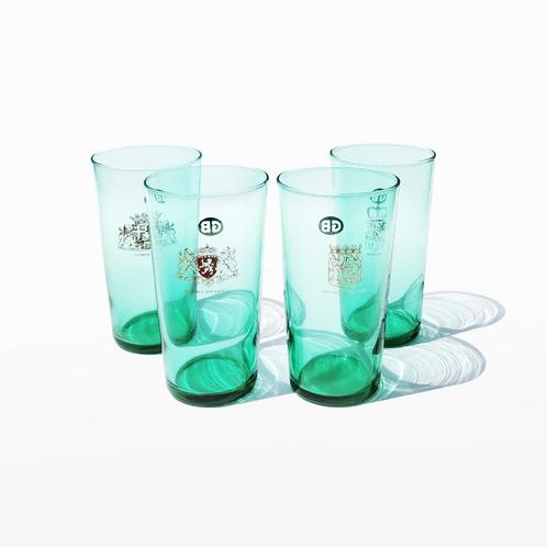 set van 4 "provincie" glaasjes, groen glas, vintage, Verzamelen, Glas en Borrelglaasjes, Gebruikt, Borrel- of Shotglas, Verzenden
