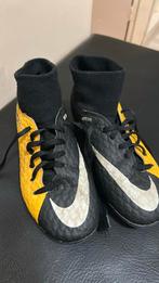 Voetbalschoen maat 34, Sport en Fitness, Voetbal, Gebruikt, Maat XS of kleiner, Schoenen, Ophalen of Verzenden