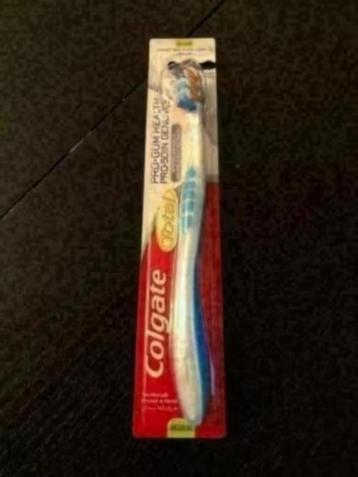 NIEUW! Colgate Pro Gum Health Tandenborstel Blauw €4,99 beschikbaar voor biedingen